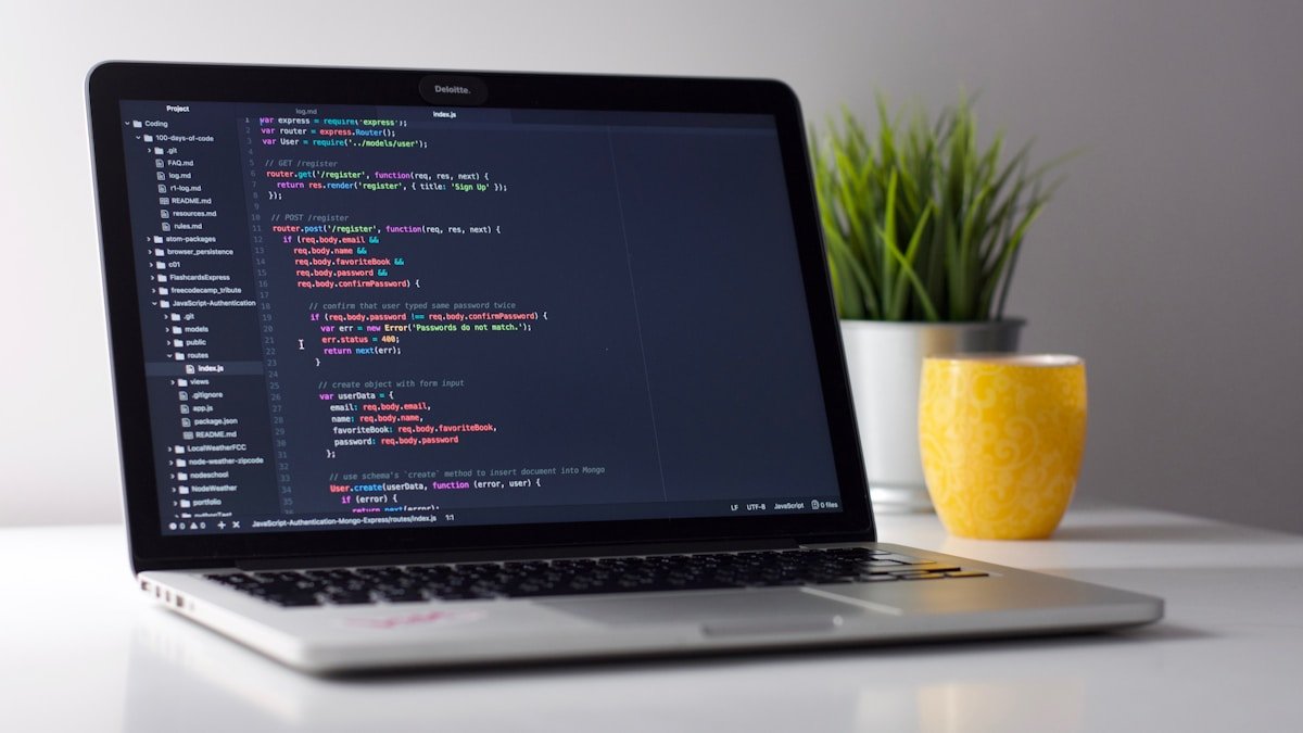 Discover the 5 best online coding bootcamps in 2026 for career changers. Compare tuition, outcomes,
